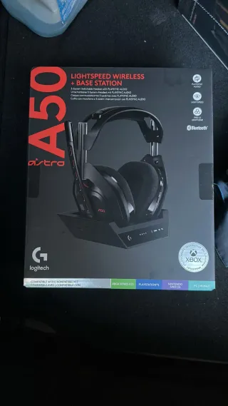 Logitech A50 Auriculares Inalámbricos + Base