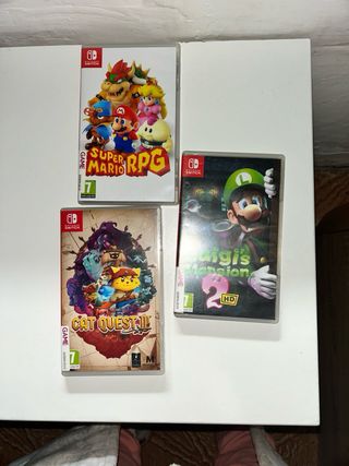 Nintendo Switch OLED + 3 giochi + custodia + vetro