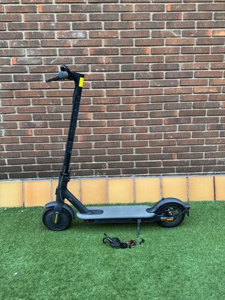 Patinete Eléctrico Xiaomi Mi Essential