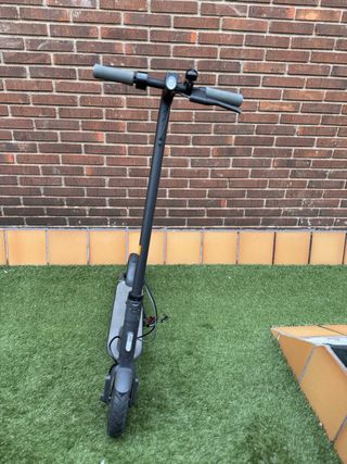 Patinete Eléctrico Xiaomi Mi Essential