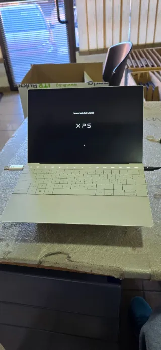 DELL XPS 9320 i7 1260P 16 RAM 512 SSD