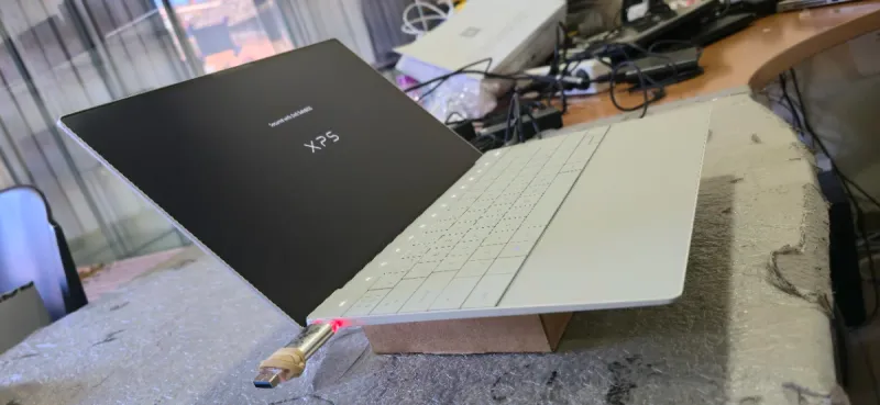 DELL XPS 9320 i7 1260P 16 RAM 512 SSD afbeelding 6