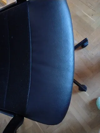 Silla de escritorio Ikea verde con funda