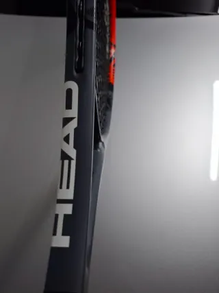 Raqueta de Tenis HEAD con funda