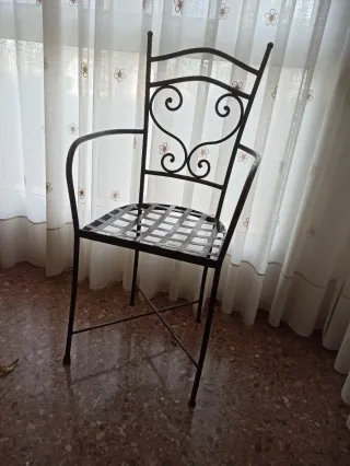 Sillón de forja negro