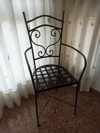 Sillón de forja negro