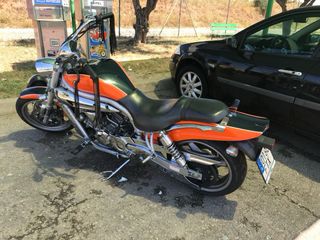 Hyosung Aquila 650cc Custom