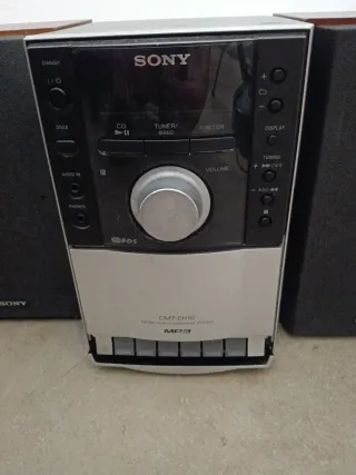 Mini cadena Sony MP3 Radio Casetes
