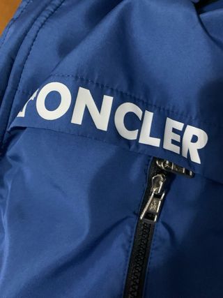 Chaqueta Moncler impermeable azul hombre