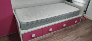 Cama juvenil con cajones