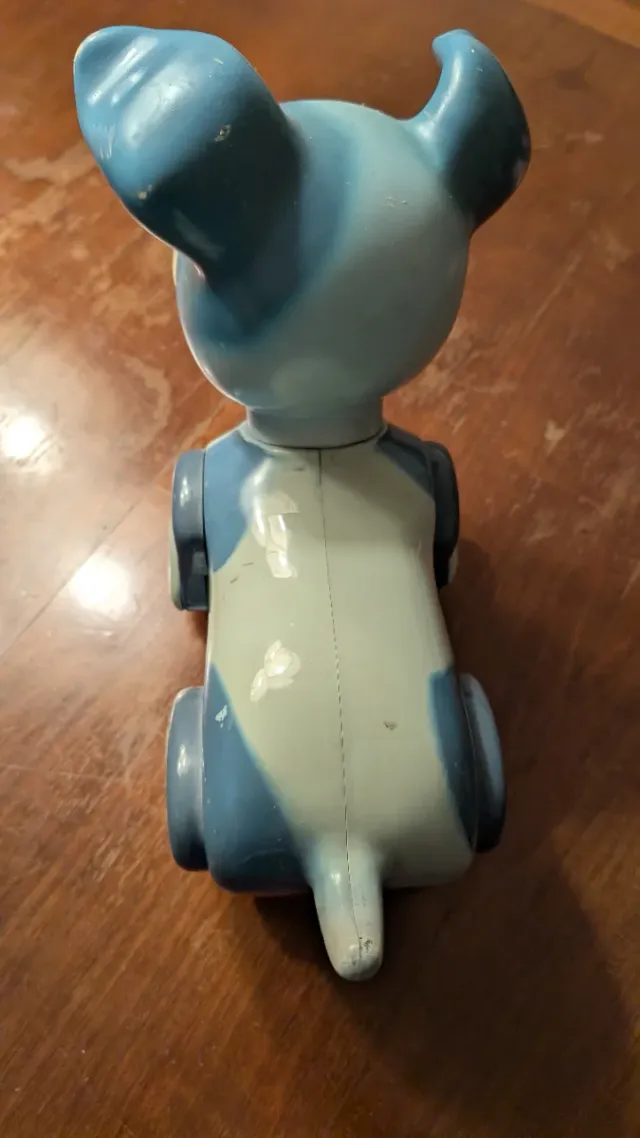 Perro de juguete vintage azul