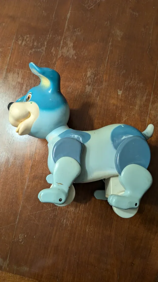 Perro de juguete vintage azul