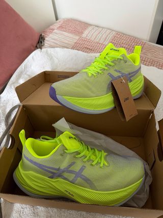 Zapatillas ASICS Running Verde y Morado