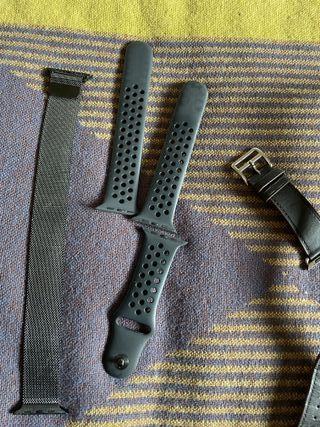 Apple Watch Series 3 (42mm) negro + 4 correas+caja