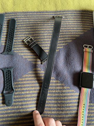 Apple Watch Series 3 (42mm) negro + 4 correas+caja