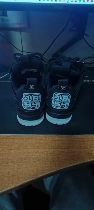 Scarpe LV Skate Nuove