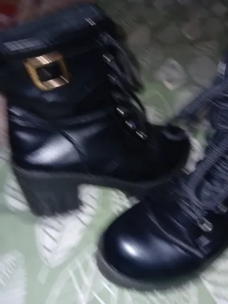 Botines negros piel talla 35/36