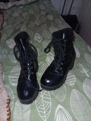 Botines negros piel talla 35/36