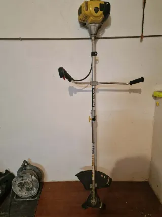 Desbrozadora gasolina Powerplus