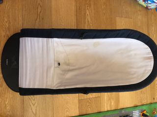 Hamaca BabyBjörn regalo: funda gris de estrellitas