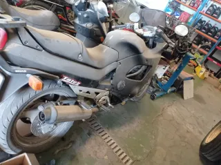 Suzuki GSX 750 - Arranca y Anda