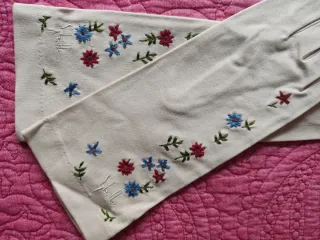 Guantes Sybilla bordados flores