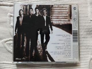 IL DIVO      (3 euros cada CD)