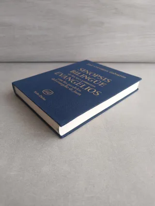 Sinopsis bilingüe de los tres primeros Evangelios