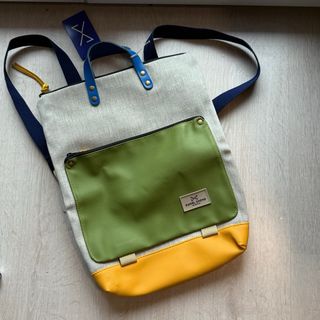 Mochila Daniel Chong verde y amarilla