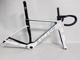 Cuadro de bicicleta de carbono de alto módulo.