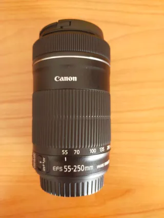 Canon EOS 70D + objetivoEF-18-55mm + EF-S 55-250mm