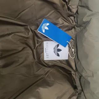Chaqueta Adidas Originals plumón sintético XL