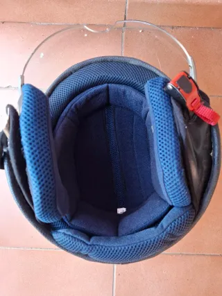 Casco Moto Negro con Visera