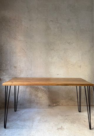 Mesa comedor madera maciza patas metal