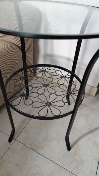 URGE VENTA Mesa auxiliar Klingsbo Ikea con cristal