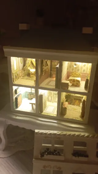 Micro Casetta 1:12 Artigianale con Luci