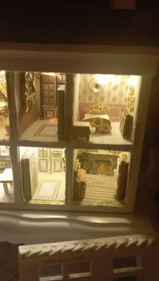 Micro Casetta 1:12 Artigianale con Luci