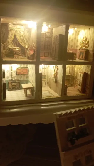 Micro Casetta 1:12 Artigianale con Luci