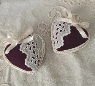 Cuore shabby chic decorato con chiave