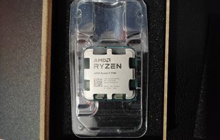 Procesador AMD RyzenTM 7 7700 8-Cores 16-Threads
