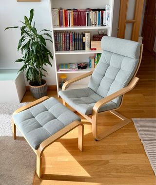 Mecedora Ikea Poäng con reposapiés