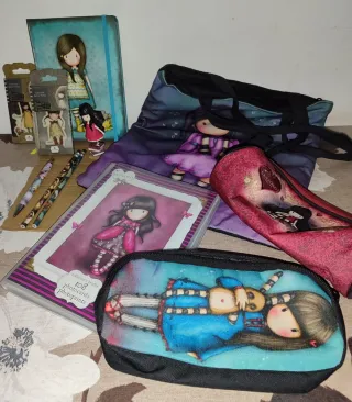 Confezione Gorjuss Santoro: Quaderno, Penne e Altro