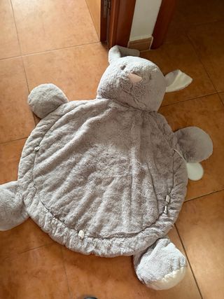 Alfombra de juegos para bebé con diseño de conejo
