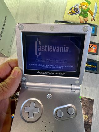 Nintendo Game Boy Advance SP + Juegos