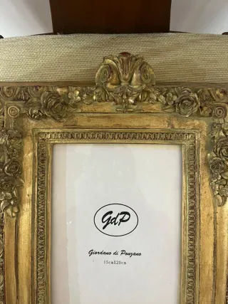 Marco de fotos dorado vintage