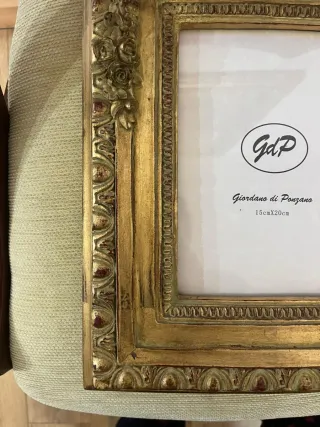 Marco de fotos dorado vintage