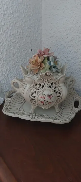 Sopera Antigua Porcelana Flores
