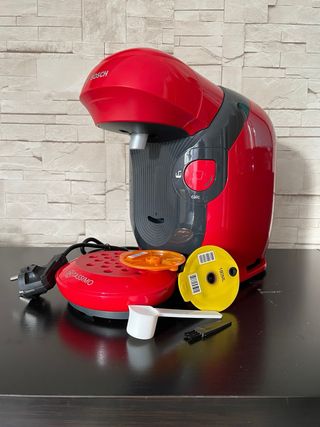 Cafetera Tassimo Bosch Roja + cápsula reutilizable