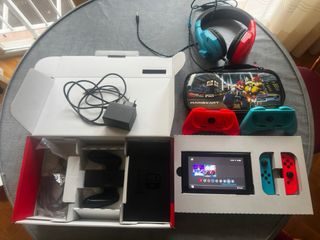 Nintendo Switch Azul y Rojo