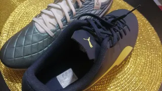 Botines Fútbol Nike y Puma Azul Amarillo/tornasol